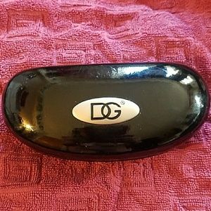 DG sunglasses case